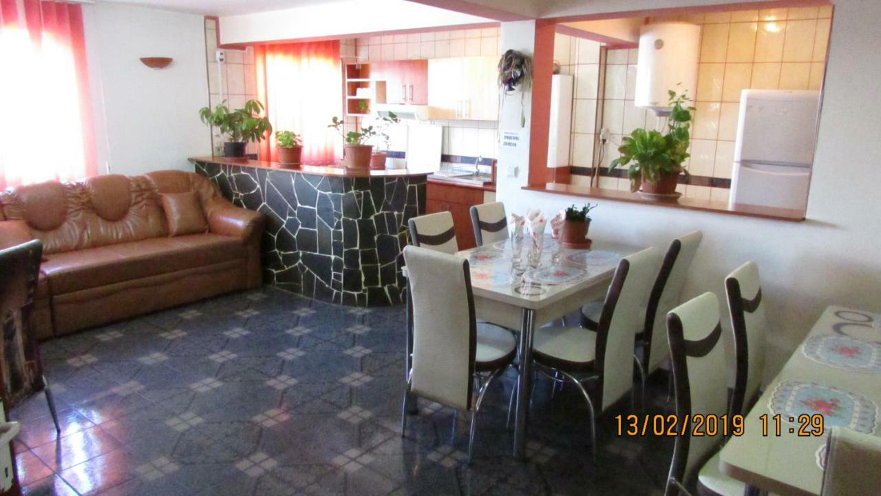 Vila Marcela Buşteni Exteriör bild